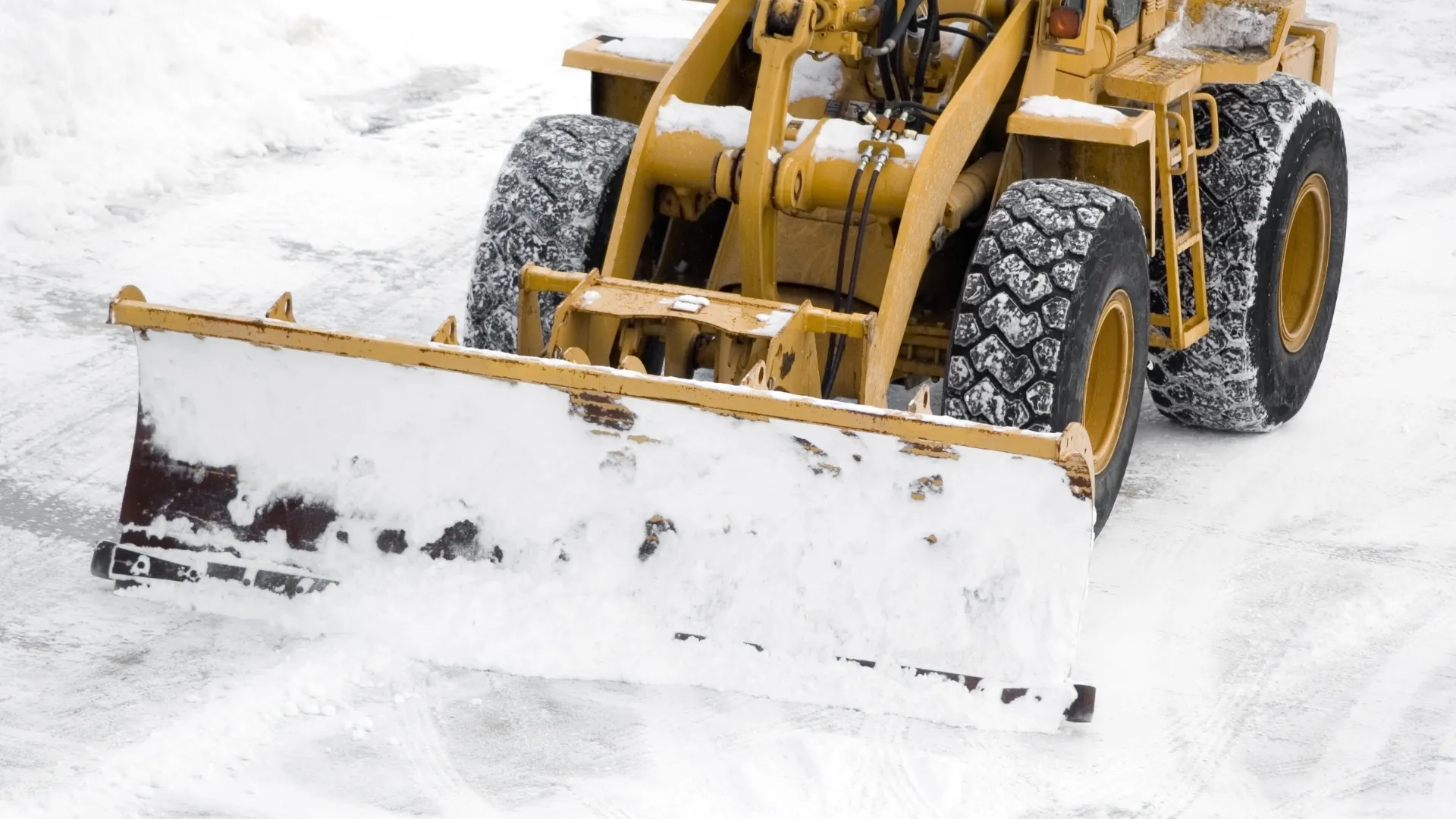 Green Land irrigation Snow Removal Service In London
